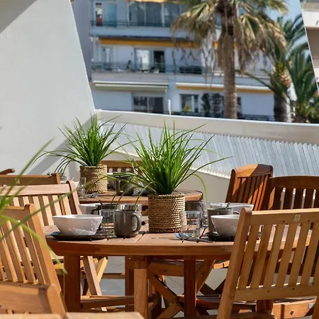 Spacious 1-br With Terrace Heart Of * קאן