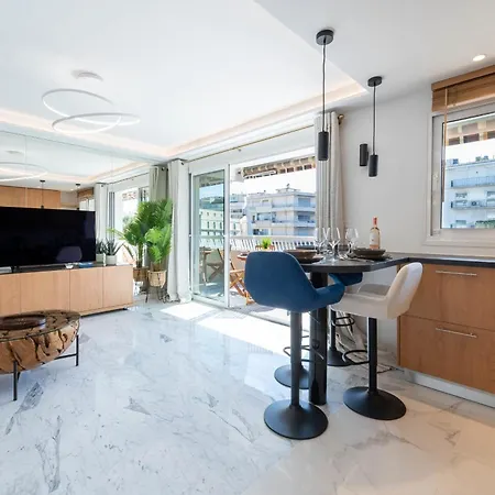 Spacious 1-br With Terrace Heart Of דירה קאן
